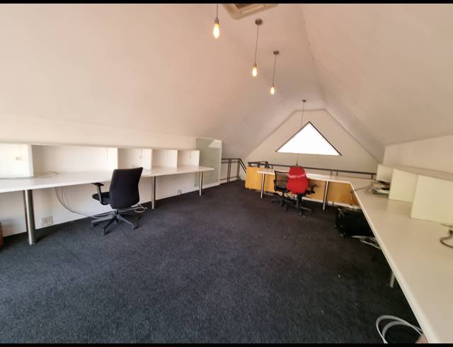 131M² OFFICE FOR SALE IN RIVONIA